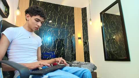 Snapshot of valerihot_1 chatting on April 8, 2026, 2:55 am VALERIO online show from April 8, 2026, 2:55 am