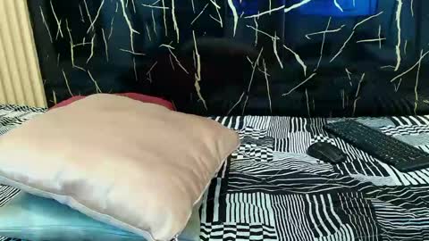 Snapshot of valerihot_1 chatting on May 15, 2026, 11:56 pm VALERIO online show from May 15, 2026, 11:56 pm