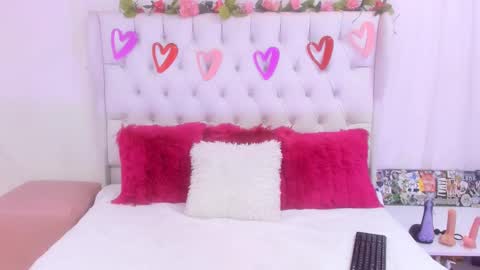 valeria111111 online show from March 1, 2025, 7:04 pm