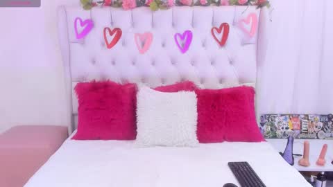 valeria111111 online show from March 4, 2025, 7:11 pm