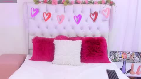 valeria111111 online show from March 6, 2025, 7:10 pm