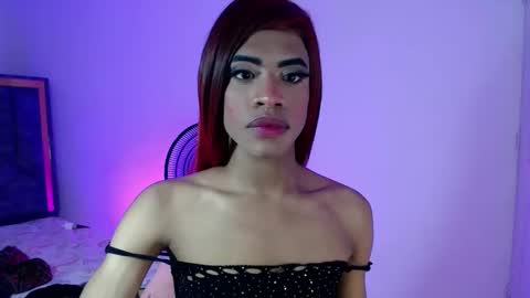valerin_foxts online show from May 15, 2026, 11:06 am