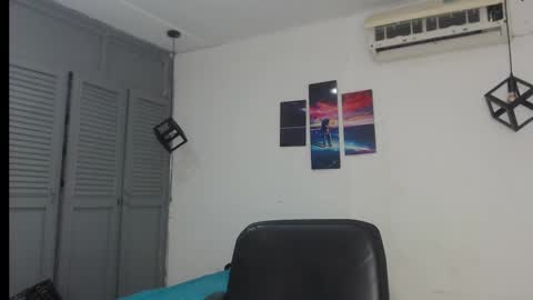 Snapshot of valery_021 chatting on December 7, 2024, 6:59 pm Valery online show from December 7, 2024, 6:59 pm