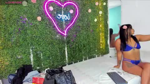 Snapshot of valery_021 chatting on December 20, 2024, 12:16 pm Valery online show from December 20, 2024, 12:16 pm