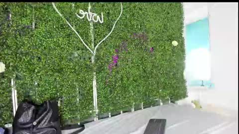 Snapshot of valery_021 chatting on February 10, 2025, 9:58 pm Valery online show from February 10, 2025, 9:58 pm