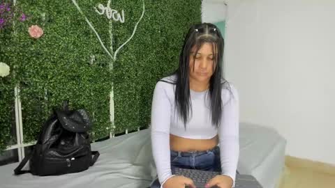Snapshot of valery_021 chatting on February 16, 2025, 11:16 am Valery online show from February 16, 2025, 11:16 am