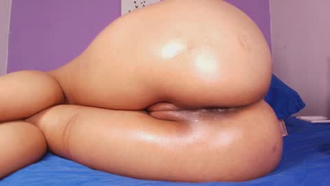 Valeryn online show from December 18, 2024, 6:32 am