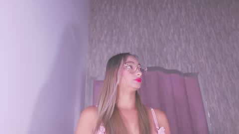 Snapshot of valery_97 chatting on October 17, 2025, 3:10 am Valeryn online show from October 17, 2025, 3:10 am