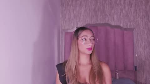 Snapshot of valery_97 chatting on October 23, 2025, 3:06 am Valeryn online show from October 23, 2025, 3:06 am