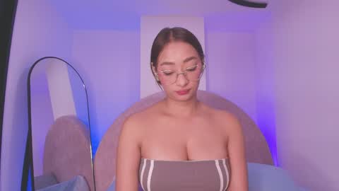 Valeryn online show from April 29, 2026, 3:10 am