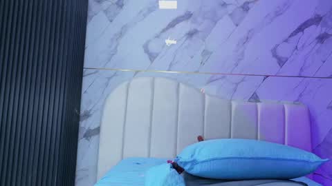 Valeryn online show from May 10, 2026, 3:01 am