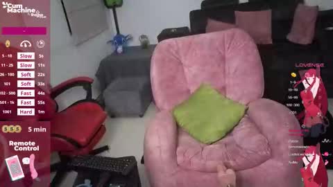 Snapshot of valery_adams1 chatting on September 18, 2025, 3:41 am Valery adams1 online show from September 18, 2025, 3:41 am