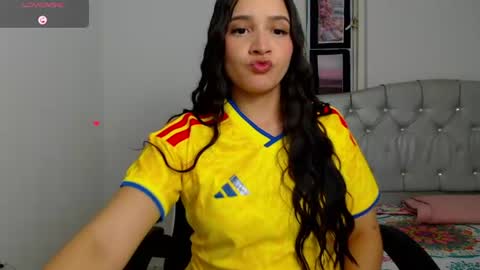 Snapshot of valery_alejo chatting on June 18, 2026, 4:35 am valeria online show from June 18, 2026, 4:35 am