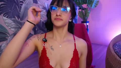 valery_blush online show from April 25, 2026, 4:26 am