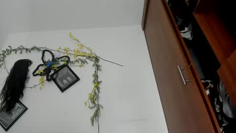 valery_honey_ online show from July 25, 2026, 6:16 pm
