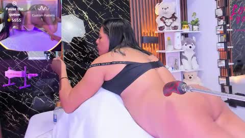 Snapshot of valery_kiim2 chatting on October 7, 2025, 12:57 pm  valery kiim2  online show from October 7, 2025, 12:57 pm