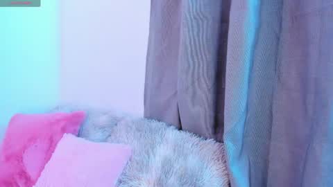 Snapshot of valery_kils chatting on April 18, 2026, 2:37 am VALERY online show from April 18, 2026, 2:37 am