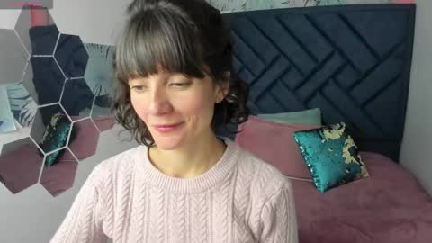 VALERY MORE online show from February 20, 2026, 2:39 pm