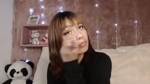 valery_smith15 online show from December 24, 2024, 4:00 am