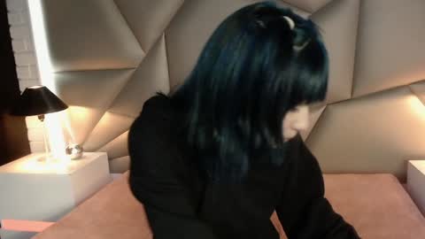 valery_smith15 online show from January 5, 2025, 3:11 am