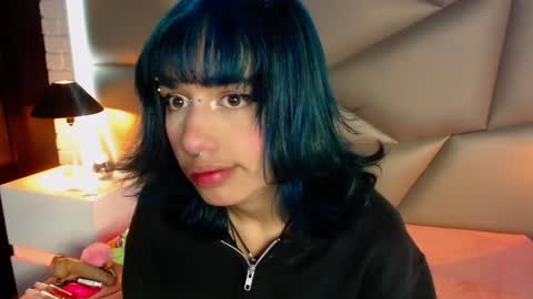 valery_smith15 online show from January 7, 2025, 3:14 am