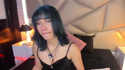 valery_smith15 online show from January 12, 2025, 3:17 am