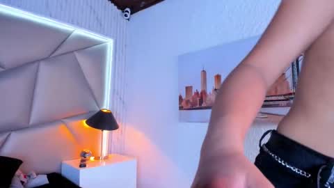 valery_smith15 online show from February 16, 2025, 6:10 am