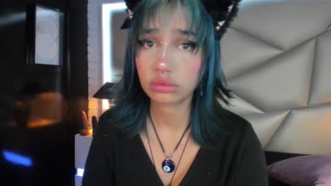 valery_smith15 online show from February 20, 2025, 3:34 am