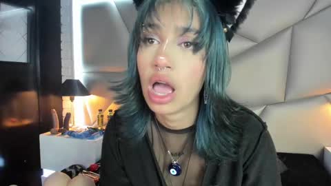 valery_smith15 online show from February 21, 2025, 3:12 am
