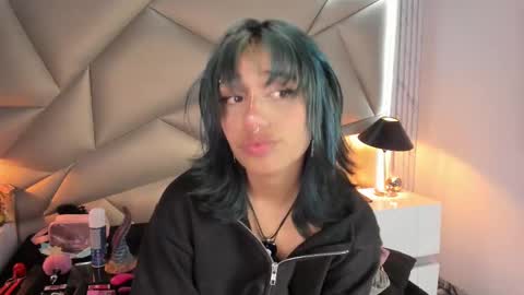 valery_smith15 online show from February 22, 2025, 6:06 am