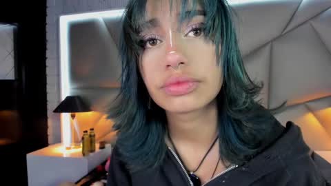 valery_smith15 online show from February 27, 2025, 3:58 am