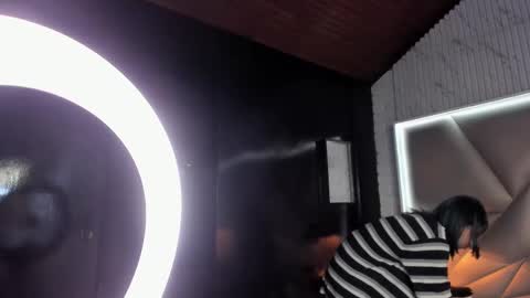 valery_smith15 online show from March 4, 2025, 3:11 am