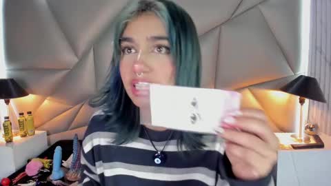 valery_smith15 online show from March 6, 2025, 9:25 am