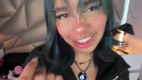 valery_smith15 online show from March 9, 2025, 9:24 am
