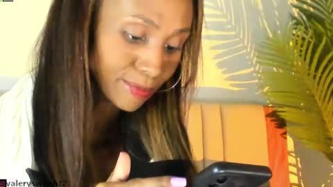 Snapshot of valery_swan1 chatting on December 5, 2024, 2:53 am Valery swan1 online show from December 5, 2024, 2:53 am