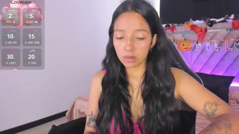 Snapshot of valery_wang chatting on October 30, 2025, 11:55 am Val online show from October 30, 2025, 11:55 am