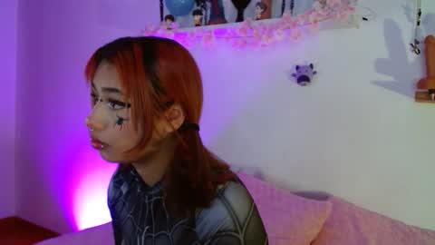 Snapshot of valerysmith18 chatting on October 9, 2025, 5:33 pm zoe online show from October 9, 2025, 5:33 pm