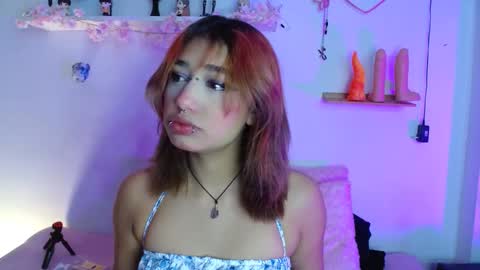 Snapshot of valerysmith18 chatting on October 14, 2025, 6:42 pm zoe online show from October 14, 2025, 6:42 pm