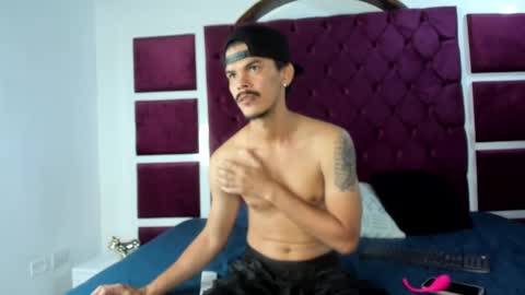 Valery Stonne  online show from September 16, 2025, 7:04 pm