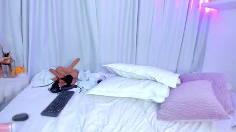 Snapshot of valerywalker7 chatting on January 15, 2025, 1:45 am Valery Walker online show from January 15, 2025, 1:45 am