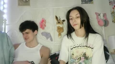 valesios online show from December 15, 2025, 11:47 am