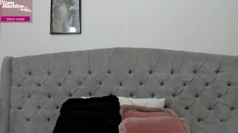 Snapshot of valesskahall chatting on September 22, 2025, 12:18 pm Valesskahall online show from September 22, 2025, 12:18 pm