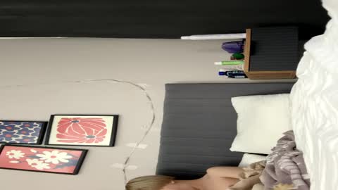valevaweheart online show from May 18, 2026, 2:34 pm