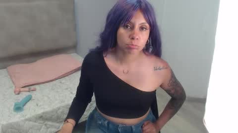 Snapshot of valevicious chatting on September 22, 2025, 5:26 pm valevicious online show from September 22, 2025, 5:26 pm