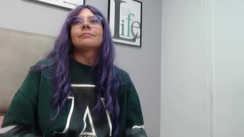 Snapshot of valevicious chatting on September 25, 2025, 6:00 pm valevicious online show from September 25, 2025, 6:00 pm