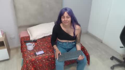 Snapshot of valevicious chatting on October 1, 2025, 5:52 pm valevicious online show from October 1, 2025, 5:52 pm