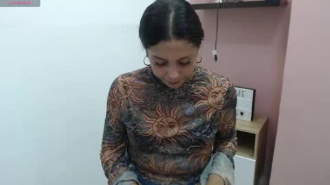 Snapshot of valevicious chatting on April 23, 2026, 6:54 pm valevicious online show from April 23, 2026, 6:54 pm
