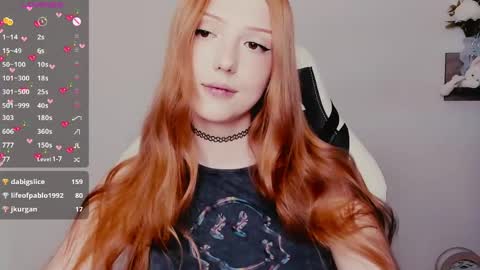 Snapshot of valforlove chatting on April 1, 2026, 1:41 pm Val online show from April 1, 2026, 1:41 pm