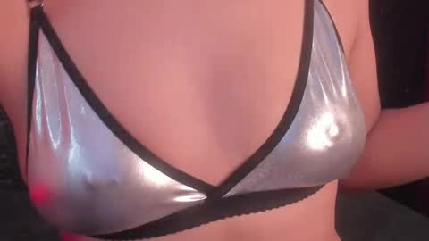 Snapshot of valka_praskov chatting on September 10, 2025, 12:49 pm valka_praskov online show from September 10, 2025, 12:49 pm