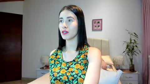 Macarena online show from March 3, 2025, 1:21 am